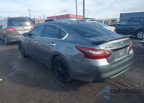 2018 Nissan Altima 2.5 Sr z USA, uszkodzony, nr VIN 1N4AL3AP8JC197207